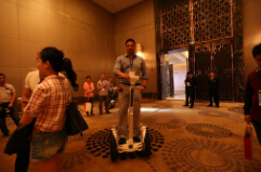 환경 에코 차량 통 학 하는 데 도움이 자연을 가까이 하 고 심지어 자연 정복 하 고.